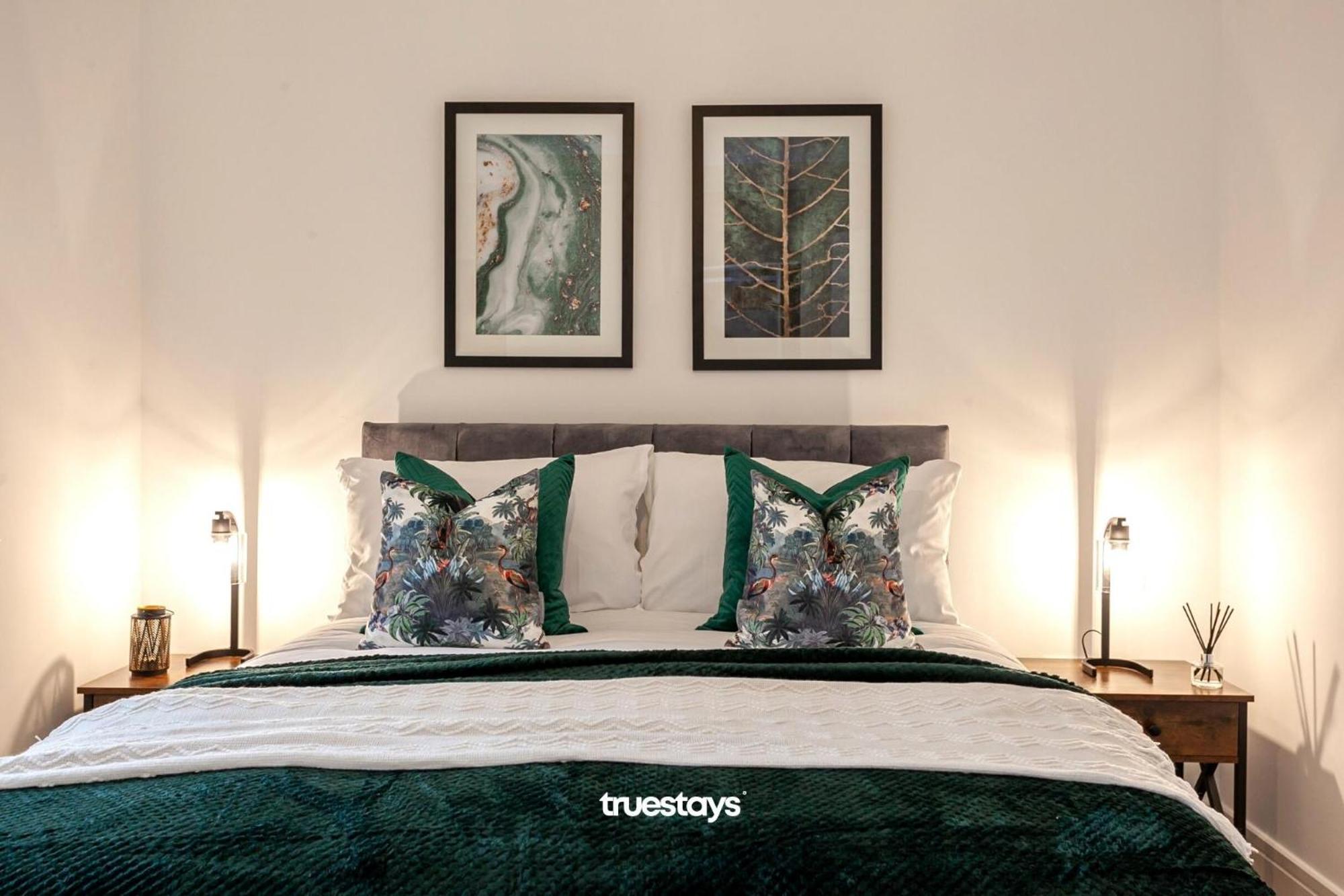 Ambassador House By Truestays - Luxury 4 Bedroom House In Stoke-On-Trent Etruria Екстериор снимка