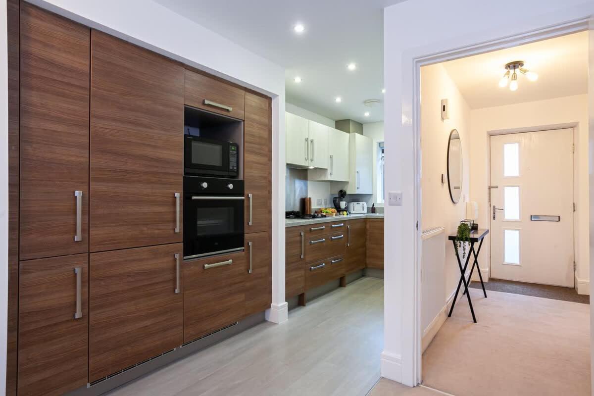 Ambassador House By Truestays - Luxury 4 Bedroom House In Stoke-On-Trent Etruria Екстериор снимка