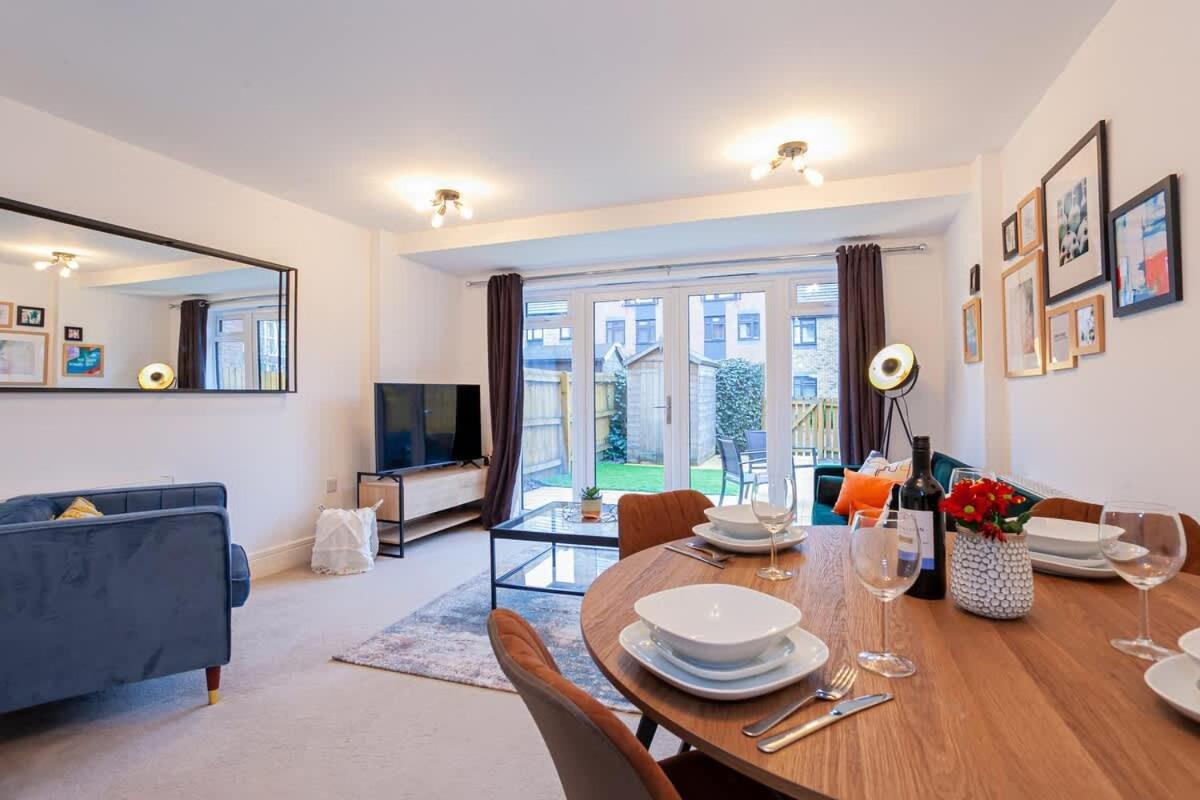 Ambassador House By Truestays - Luxury 4 Bedroom House In Stoke-On-Trent Etruria Екстериор снимка
