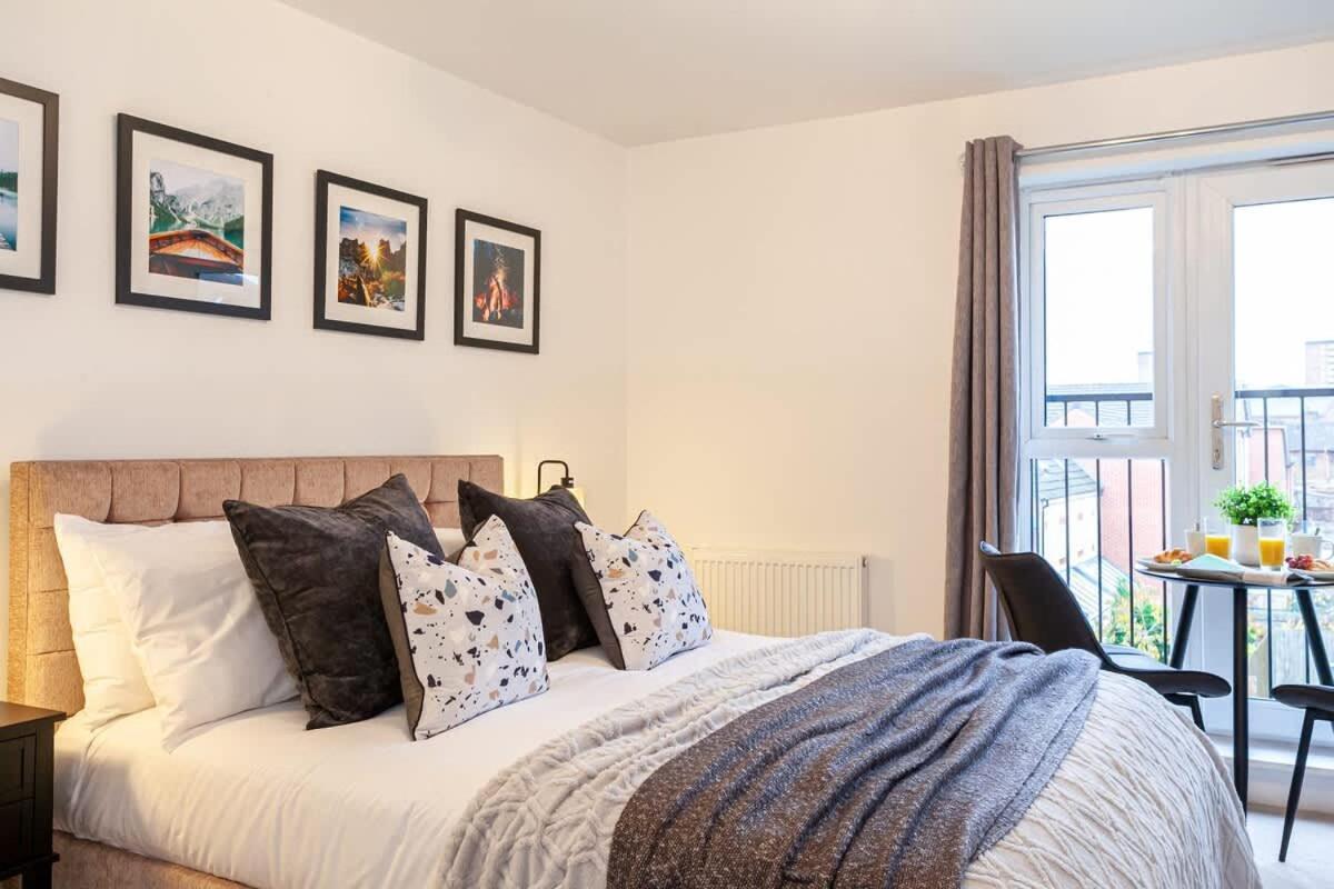 Ambassador House By Truestays - Luxury 4 Bedroom House In Stoke-On-Trent Etruria Екстериор снимка